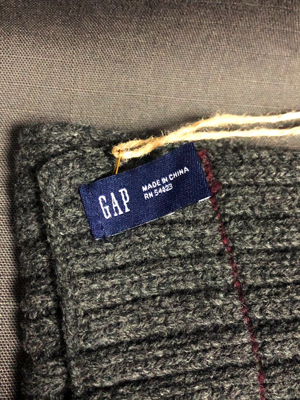 Шарф Gap - длина 154см.
